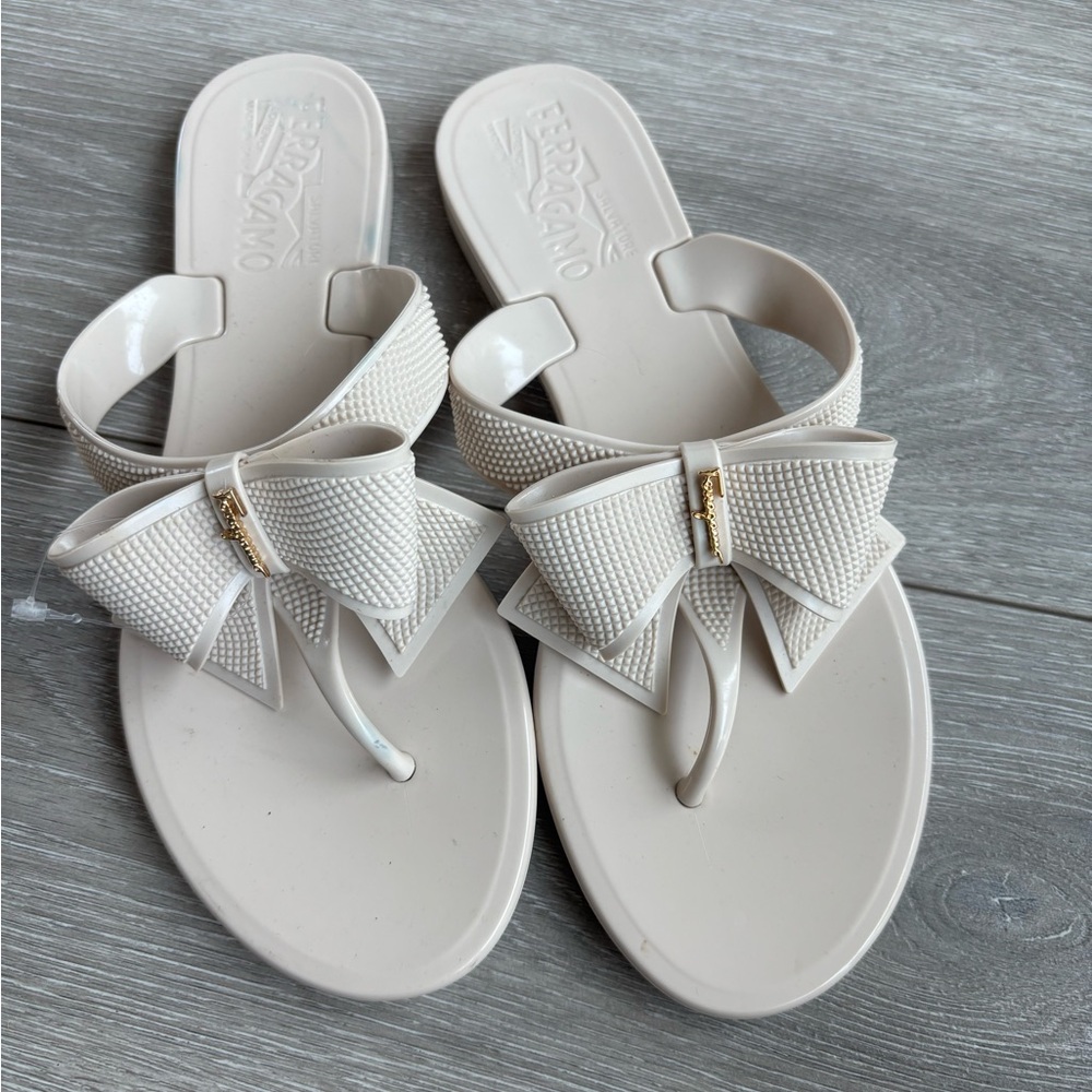 Salvatore Ferragamo Cream Sandals with Bow Detail